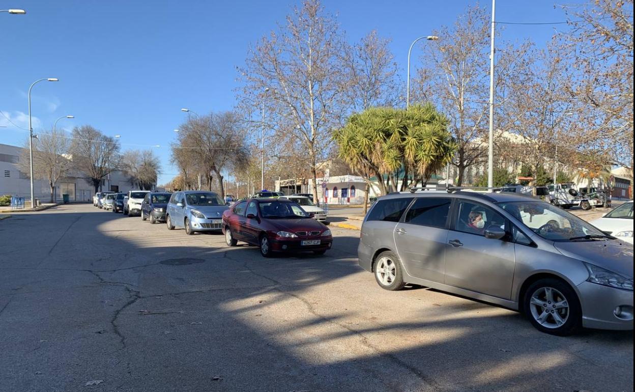 Salida de vehículos desde el recinto ferial 