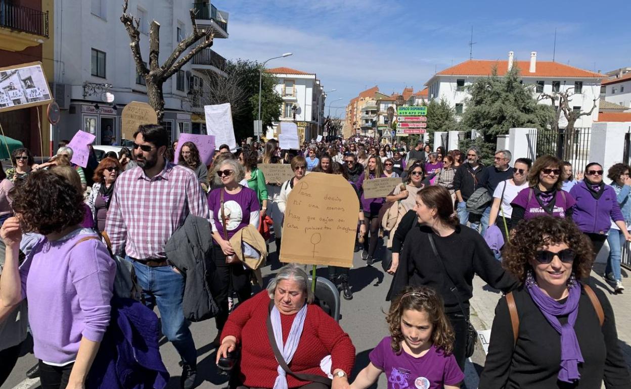Marcha convocada por Zafra violeta por el Día de la Mujer en 2021 