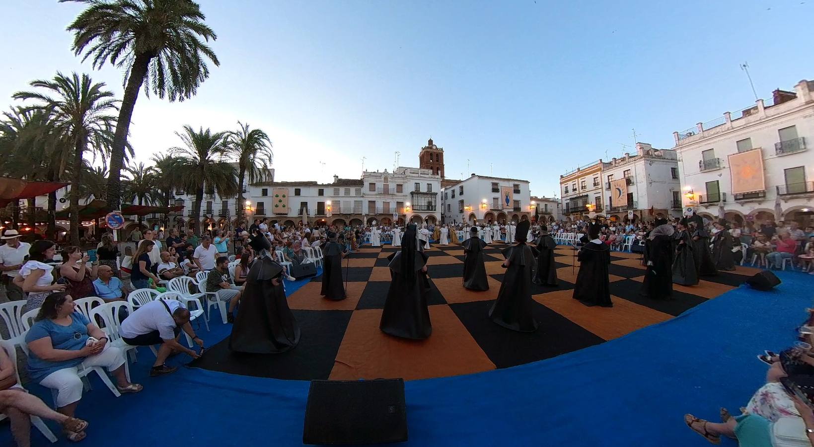 De la Luna al Fuego contará en próximas ediciones con talleres de costura para animar a la población a vestirse del Siglo de Oro