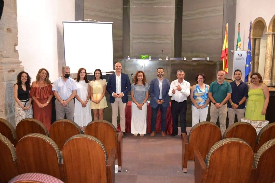 Los alclades y alcaldesas en el día de la firma constitucional 