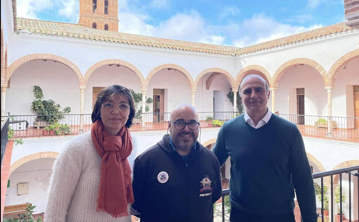 Presentación de la iniciativa solidaria en el ayuntamiento 