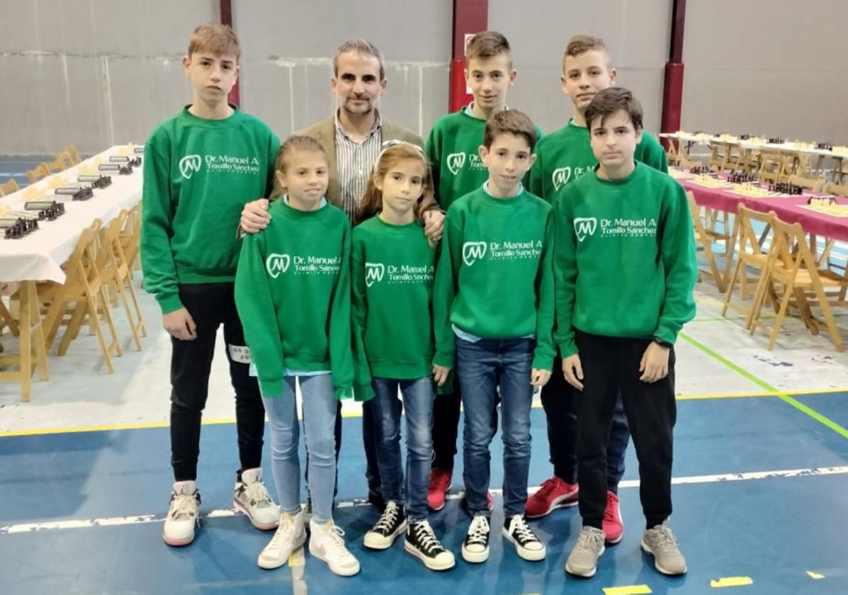 Los hermanos Gutiérrez Toro y Carla Sánchez clasificados para la final del Campeonato de Extremadura de Ajedrez por Edades