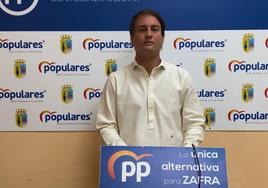 Alejandro Carvajal durante la rueda de prensa