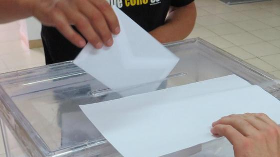 Un total de 13.288 electores de Zafra están convocados este domingo a las elecciones municipales y autonómicas