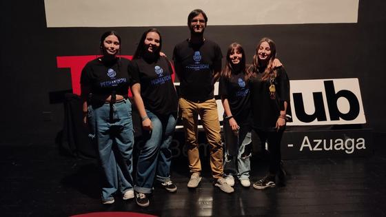 Cuatro alumnas del Suárez de Figueroa participaron en las charlas TED del instituto de Azuaga