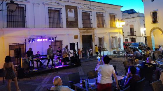 'La Plaza Chica se Oye' abrió su programación musical con Sergio Freire