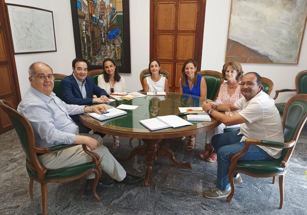 La reunión se ha celebrado en el despacho del alcalde