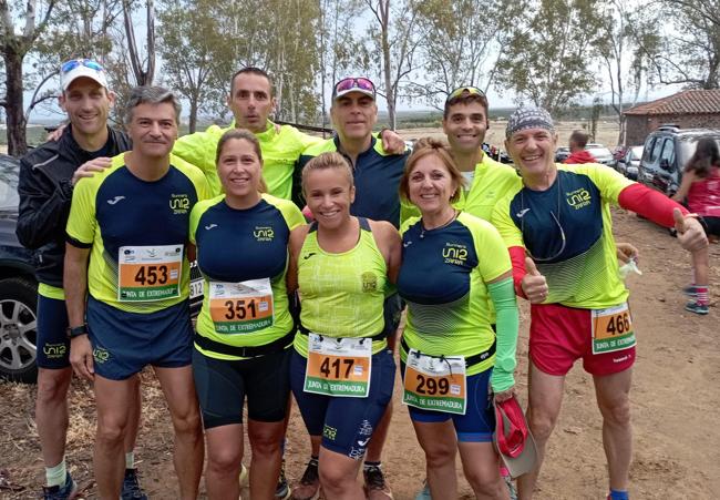 El equipo de los Runners Uni2 en Cáceres