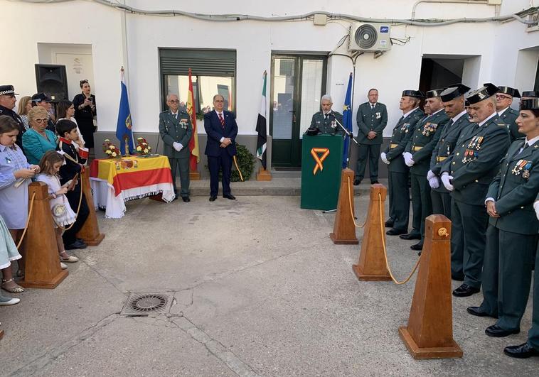 Acto castrense en el cuartel