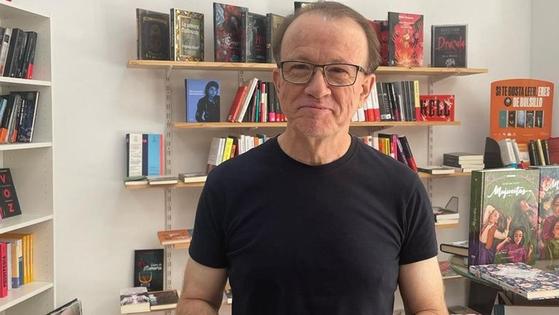 Félix José Ortiz presenta su segundo libro: 'Flexiones'