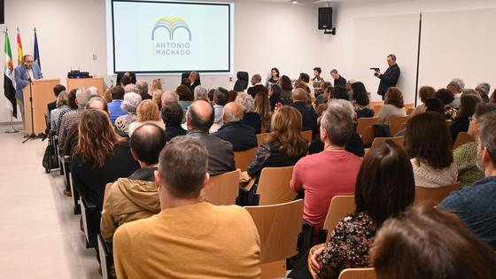 El CEPA Antonio Machado abre sus puertas con una lección inaugural educativa y divulgativa