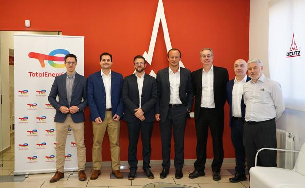 Representantes de ambas empresas en el encuentro 