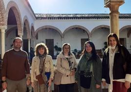 Los participantes en la presentación del programa