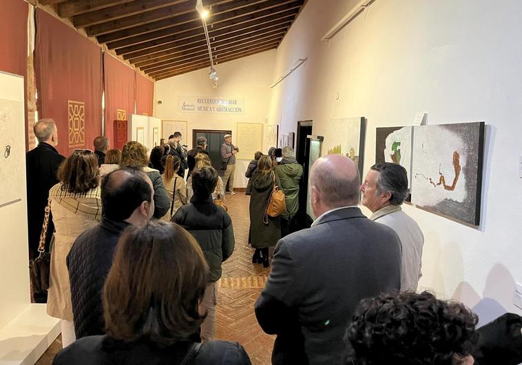 Inauguración de la exposición en la sala alta del museo