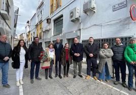 Miembreo de la Corporación Municipal acompañaron a Carmela en este homejae