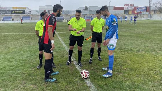 El CD Zafra cae derrotado también ante el Extremadura el pasado domingo