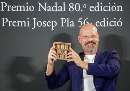 El escritor César Pérez Gellida estará este jueves en Zafra tras pasar por Badajoz