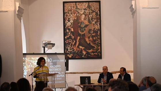 Investigadores se dan cita para celebrar los 40 años del Archivo Histórico