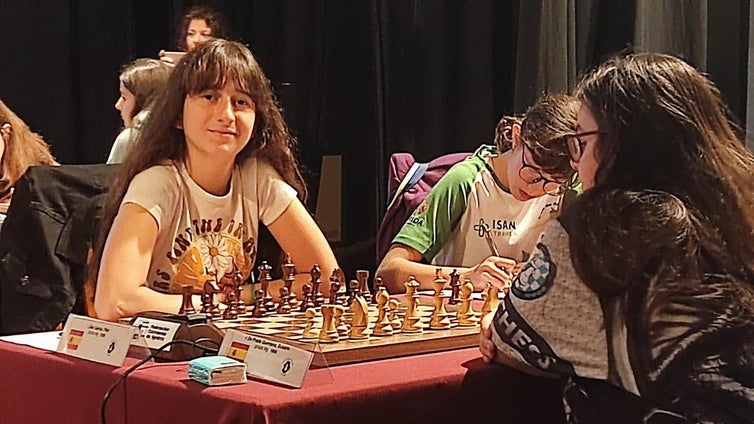 Pilar Díaz revalida el título de Campeona de Extremadura de Ajedrez