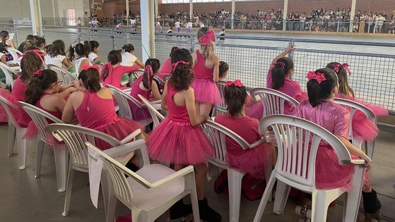 El Club de Patinaje celebró sus 15 años con una exhibición artística