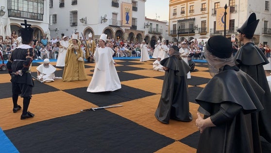 De la Luna al Fuego está a punto de abrir sus puertas