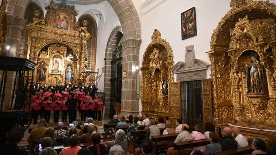 El público disfrutó del Encuentro Musical de Corales en Santa Clara