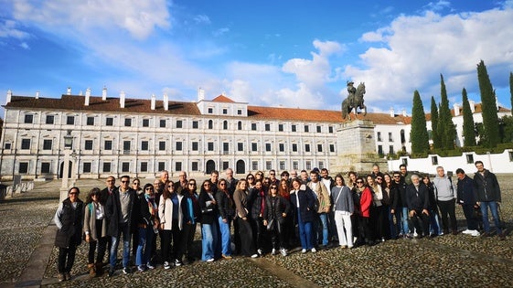 Los estudiantes de la EOI exploran Vila Viçosa en una inmersión cultural y lingüística