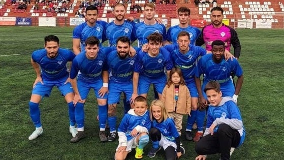El CD Zafra pierde ante el Aceuchal por 2-1 y sigue líder de su grupo