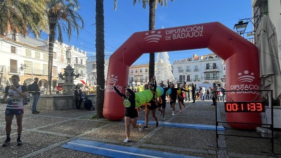 Gran ambiente deportivo y de animación en la IV San Silvestre Segedana