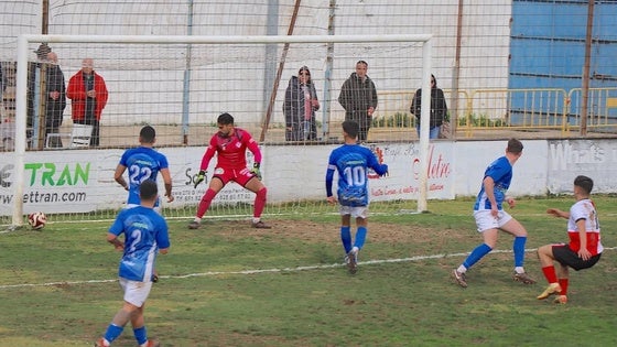 El CD Zafra se mantiene segundo en la tabla de clasificación de su grupo