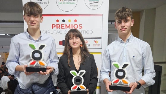 Los jóvenes talentos del Ruy López son premiados por sus méritos ajedrecísticos y académicos