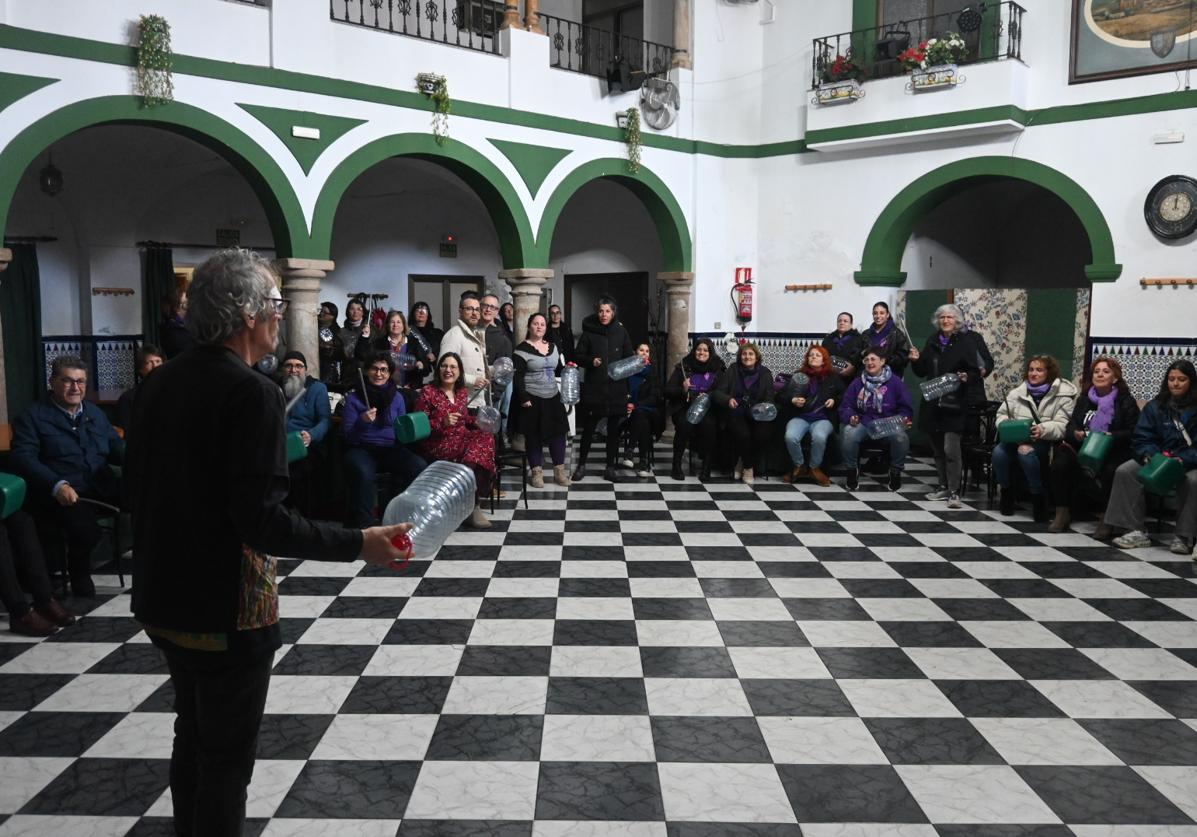 En el Centro Recreativo Segedado se ha realizado un taller de percusión