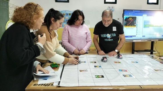 Robotta Education cumple un año en su apuesta por la informática y la robótica educativa en las aulas