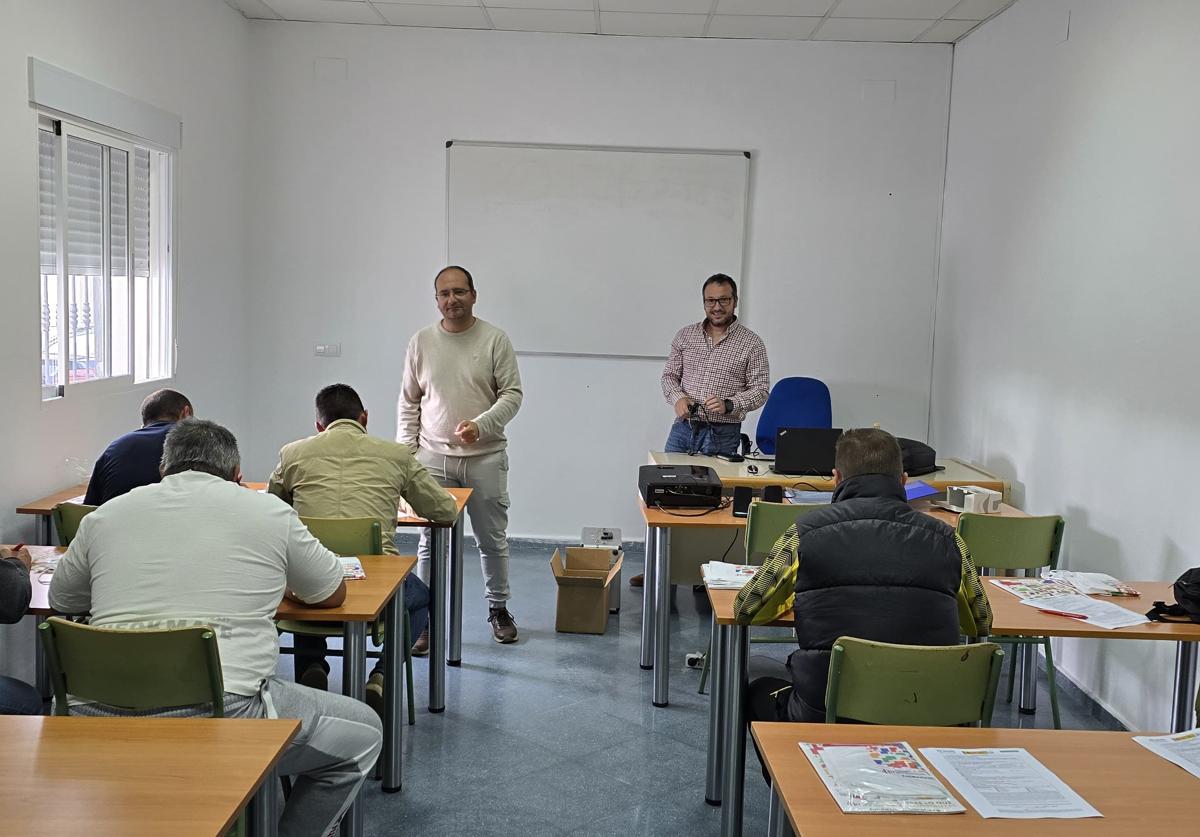 El Ayuntamiento y Fundación Laboral de la Construcción imparten el curso de 'Montaje de Andamios Apoyados'