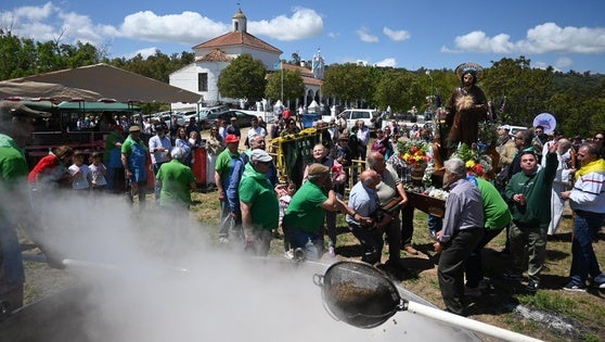 Cientos de personas celebraron San Isidro y su tradicional 'Garbanzá'