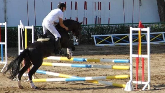 Más de 30 jinetes participan este fin de semana en el concurso hípico de salto de obstáculos