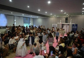 Un momento del desfile