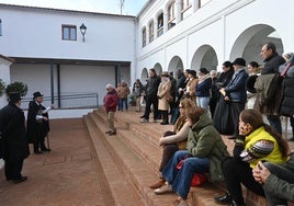 La ruta literaria a su paso por la bilbioteca