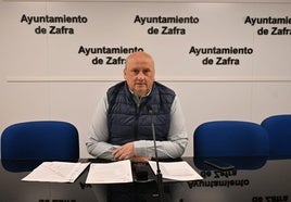 El concejal de Urbanismo, Francisco Fernández durante la presentación de las actuaciones