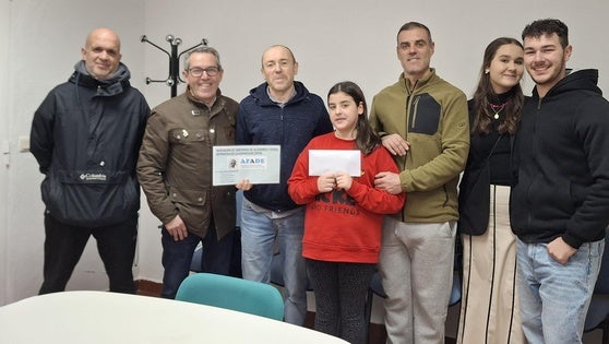 La compañía de teatro Wonderland aporta 920 euros para Afade