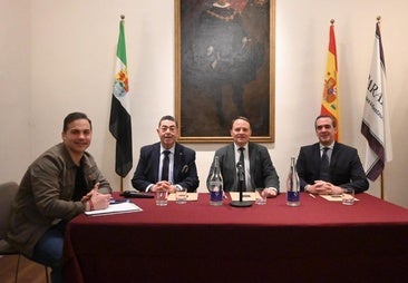 Los participantes en la mesa redonda