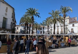 Primer mercado celebrado en febrero