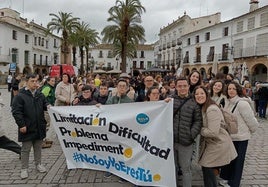 Cabecera de la marcha antes de su salida desde la Plaza Grande
