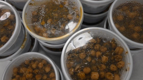 Este Viernes de Dolores garbanzos y dulces de Cuaresma en el Mercado de Abastos