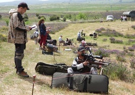 Los tiradores durante el campeonato