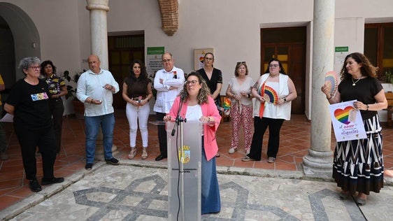 Un acto institucional en el Ayuntamiento conmemoró el Día Internacional del Orgullo LGTBIQ+