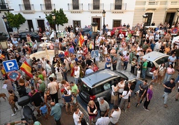 Concentración en la Plaza del Pilar Redondo