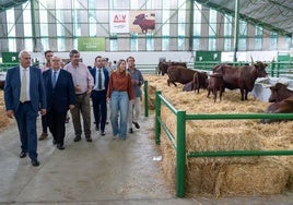 Visita de la presidenta a la nave de la raza Retinta