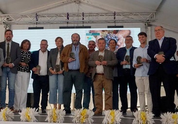 Alcaldes de la comarca durante el acto