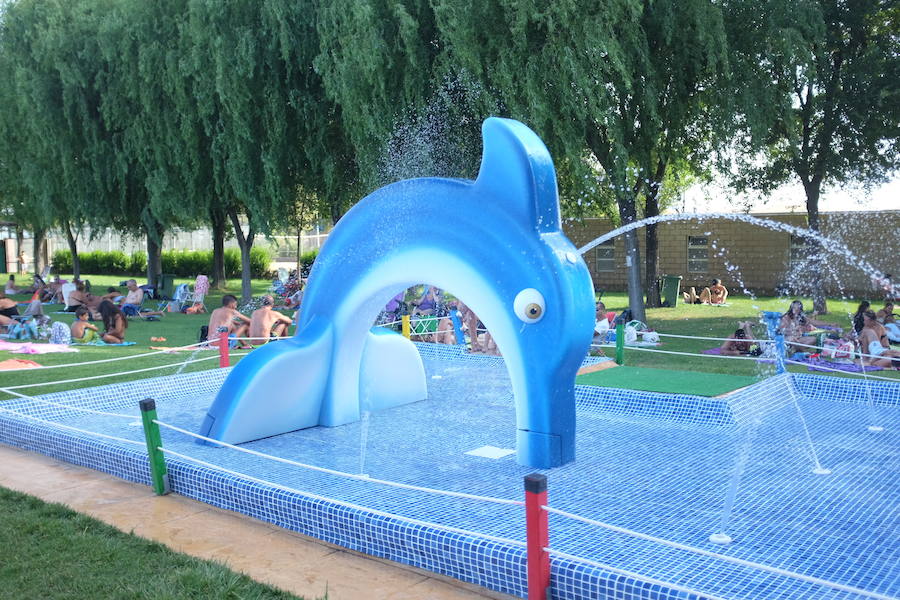 Instalaciones en la piscina: Verónica Conejo